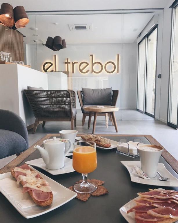El Trebol Bar & Hotel Only Adults 卡沃内拉斯 外观 照片